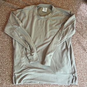 Sage crewneck